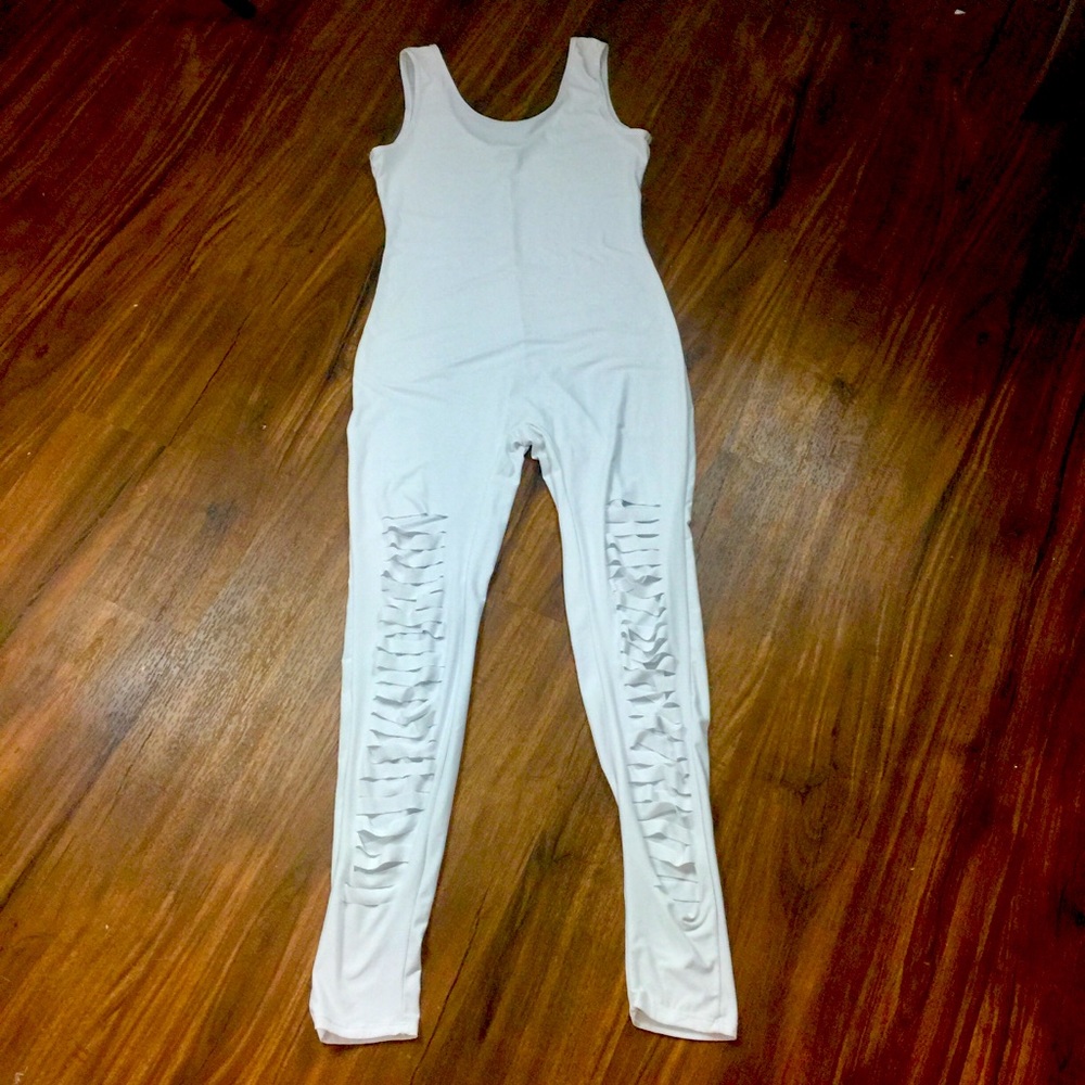 GLITZ BRAND WHITE BODYSUIT/JUMPER
